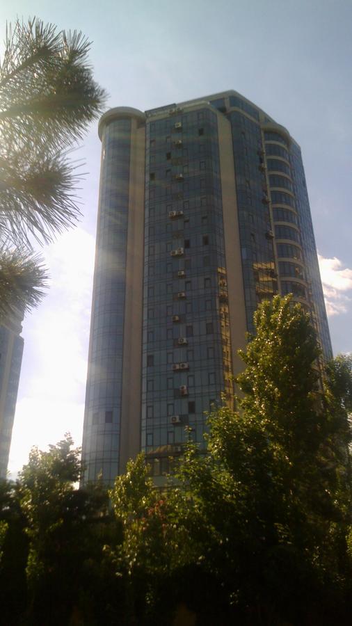 Dolphin Apartment Одесса Экстерьер фото